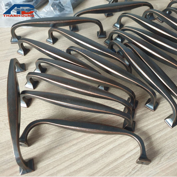 Tay Nắm Tủ Giả Cổ Đồng Đỏ